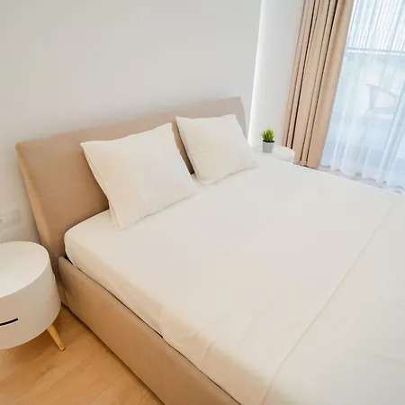 Park Panorama - 1br With Scenic Views * ブカレスト