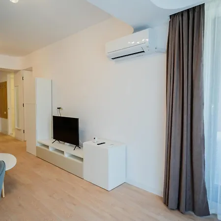 Park Panorama - 1br With Scenic Views ブカレスト